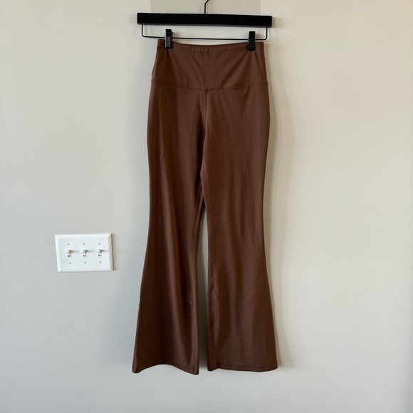 Like New! Madewell MWL High-Rise Flex Flare Leggings  - Coffee Brown - Picture 8 of 8